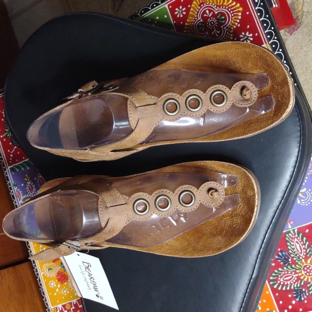 Women's Bearpaw Jean Comfort Footbed size 6